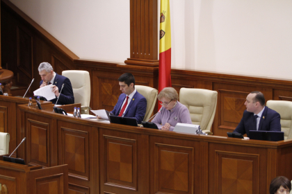 LIVE. Sedinta Parlamentului Republicii Moldova din 20 februarie 2020. Fostii democrati anunta despre formarea grupului "Pro Moldova"