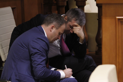 Ultima ora. Cum se va numi noul grup parlamentar, format din fostii democrati Ultima ora. Cum se va numi noul grup parlamentar, format din fostii democrati