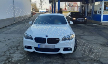 Un barbat care si-a cumparat un BMW din Romania, prin intermediul site-urilor specializate, si aducea bolidul in Moldova - oprit in vama. Motivul pentru care politistii de frontiera i-au luat masina - GALERIE FOTO