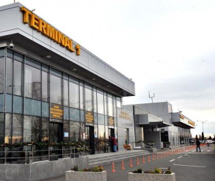 Alarma pe aeroportul din Timisoara. O femeie a sesizat autoritatile privind coronavirusul Alarma pe aeroportul din Timisoara. O femeie a sesizat autoritatile privind coronavirusul