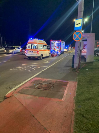 Buzau: Femeie care a venit cu autocarul din Italia, dintr-o localitate in carantina din cauza coronavirusului, preluata de o ambulanta si transportata la Spital