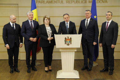 Deputatii grupului Pro Molodva si-au spus regretele la un an dupa alegerile parlamentare - VIDEO Deputatii grupului Pro Molodva si-au spus regretele la un an dupa alegerile parlamentare - VIDEO