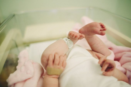 Medicii din China au facut anuntul. Un nou-nascut infectat cu coronavirus s-a vindecat fara tratament