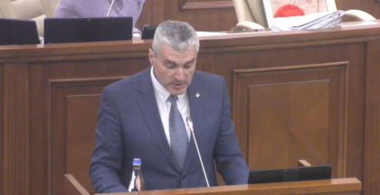Deputatii fractiunii PAS si PPDA inainteaza o motiune simpla impotriva politicii Ministerului Economiei si Infrastructurii Deputatii fractiunii PAS si PPDA inainteaza o motiune simpla impotriva politicii Ministerului Economiei si Infrastructurii