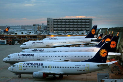 Lufthansa suspenda majoritatea zborurilor spre Italia si Asia din cauza coronavirusului