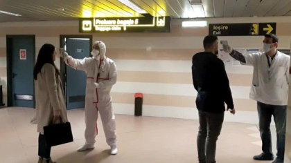 Lista „zonelor rosii”. Romanii intorsi din aceste regiuni vor intra automat in carantina Lista „zonelor rosii”. Romanii intorsi din aceste regiuni vor intra automat in carantina