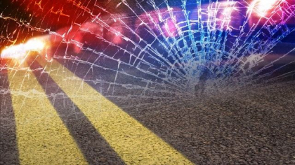 Accident groaznic la Briceni. Un barbat a murit, iar altul a ajuns la spital, dupa ce masina in care se aflau s-a izbit de un copac: soferului i s-ar fi facut rau la volan Accident groaznic la Briceni. Un barbat a murit, iar altul a ajuns la spital, dupa ce masina in care se aflau s-a izbit de un copac: soferului i s-ar fi facut rau la volan
