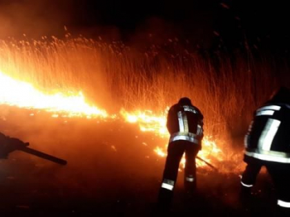 Incendii de proportii in mai multe raioane ale tarii, dar si in capitala - VIDEO Incendii de proportii in mai multe raioane ale tarii, dar si in capitala - VIDEO