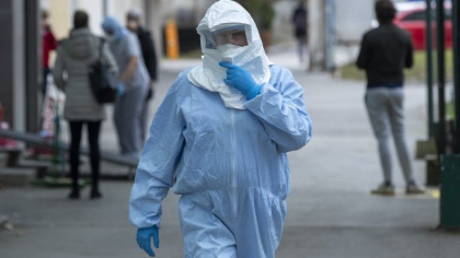 Coronavirus in Romania: Numarul infectarilor a ajuns la 13: Ultimii 4 pacienti diagnosticati sambata - doua fete de 15 si 16 ani din Hunedoara si Timisoara si doi barbati din Bucuresti si Galati intorsi din Italia Coronavirus in Romania: Numarul infectarilor a ajuns la 13: Ultimii 4 pacienti diagnosticati sambata - doua fete de 15 si 16 ani din Hunedoara si Timisoara si doi barbati din Bucuresti si Galati intorsi din Italia