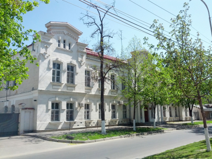 Ambasada Chinei la Chisinau si-a sistat temporar activitatea. Nu va primi cetateni la audiente Ambasada Chinei la Chisinau si-a sistat temporar activitatea. Nu va primi cetateni la audiente