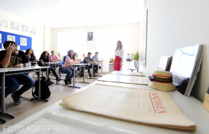 Romania. Autoritatile iau in calcul inchiderea scolilor si gradinitelor din cauza coronavirusului. Propunere: scoli inchise pana pe 21 aprilie / Orban: Masura e analizata Romania. Autoritatile iau in calcul inchiderea scolilor si gradinitelor din cauza coronavirusului. Propunere: scoli inchise pana pe 21 aprilie / Orban: Masura e analizata