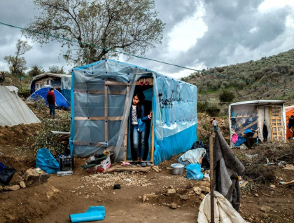Coronavirus confirmat pe insula greaca Lesbos, unde se afla 20.000 de refugiati, in conditii de igiena precara