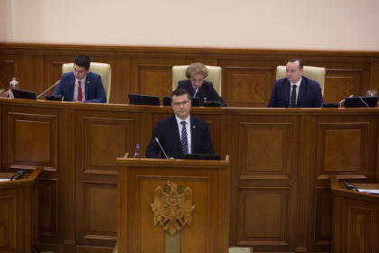 Deputatii au respins motiunea simpla impotriva Ministerului Economiei si Infrastructurii al RM