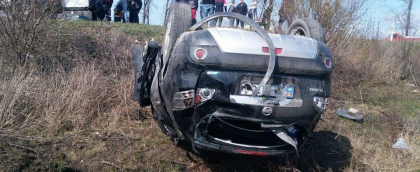 Accident groaznic la Edinet. O tanara a murit, iar o femeie a fost transportata la spital, dupa ce doua masini s-au ciocnit violent - FOTO Accident groaznic la Edinet. O tanara a murit, iar o femeie a fost transportata la spital, dupa ce doua masini s-au ciocnit violent - FOTO