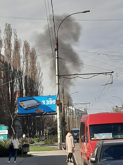 Incendiu in sectorul Rascani din capitala. Pompierii, la fata locului - FOTO Incendiu in sectorul Rascani din capitala. Pompierii, la fata locului - FOTO