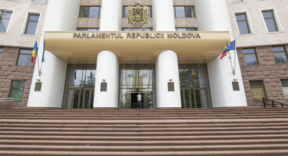 "Sunati 112" - ce mesaje transmite guvernul, tuturor moldovenilor prin telefon, privind coronavirusul in RM - FOTO