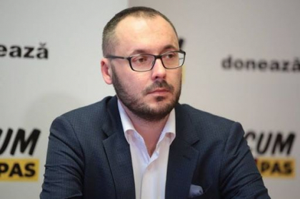 Sergiu Litvinenco, despre ilegalitatile din cadrul alegerilor parlamentare de la Hancesti: " Am sesizat politia la 112.  Sper sa se opreasca din ilegalitati"
