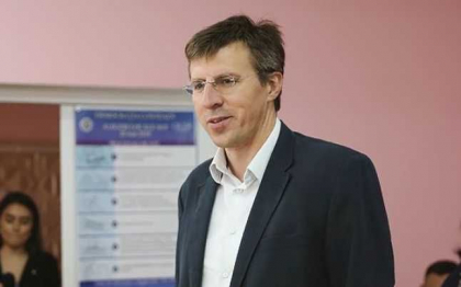 Dorin Chirtoaca dupa ce a obtinut 346 de voturi la alegerile de la Hancesti: "Dodon a ordonat personal CEC-ului organizarea alegerilor cu coronavirus, la Hancesti" Dorin Chirtoaca dupa ce a obtinut 346 de voturi la alegerile de la Hancesti: "Dodon a ordonat personal CEC-ului organizarea alegerilor cu coronavirus, la Hancesti"