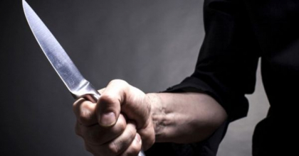 Omor la Floresti. Un barbat beat si-a injunghiat mortal colegul de serviciu Omor la Floresti. Un barbat beat si-a injunghiat mortal colegul de serviciu