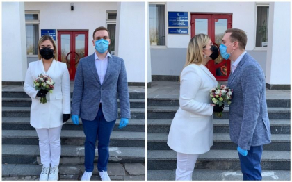 Nunta in pandemie de coronavirus. Un cuplu din Ucraina si-a oficializat relatia purtand masti si manusi de protectie - FOTO
