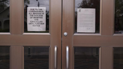 "Cautandu-l pe Dumnezeu online". Cum a schimbat pandemia de coronavirus desfasurarea serviciilor religioase in intreaga lume