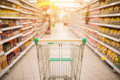 Masuri pentru protejarea batranilor. Anuntul facut de supermarketuri