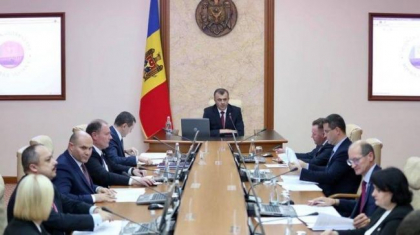 Sedinta nocturna la Guvern: a fost convocata Comisia extraordinara pentru sanatate publica Sedinta nocturna la Guvern: a fost convocata Comisia extraordinara pentru sanatate publica