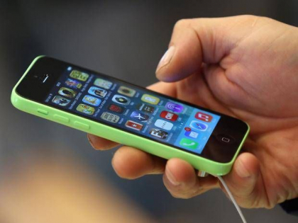 Cat de des trebuie sa-ti dezinfectezi telefonul in aceasta perioada de pandemie Cat de des trebuie sa-ti dezinfectezi telefonul in aceasta perioada de pandemie