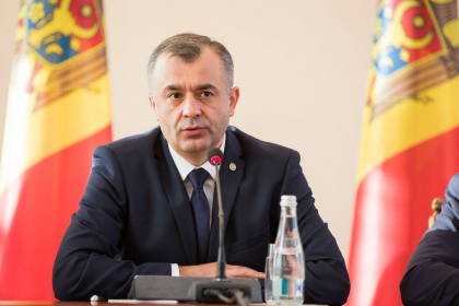 Reactia premierului Ion Chicu la fotografia ministrului Sanatatii surprinsa intr-un magazin fara masca: "Atacuri marsave de la oameni marsavi. Masca nu este necesar de purtat" Reactia premierului Ion Chicu la fotografia ministrului Sanatatii surprinsa intr-un magazin fara masca: "Atacuri marsave de la oameni marsavi. Masca nu este necesar de purtat"