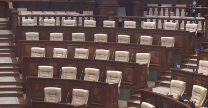Democratii spun de ce nu au venit la sedinta parlamentului: "Autoritatile au interzis aflarea in grupuri mai mari de 3 persoane. Nu este rostul expunerii inutile" Democratii spun de ce nu au venit la sedinta parlamentului: "Autoritatile au interzis aflarea in grupuri mai mari de 3 persoane. Nu este rostul expunerii inutile"