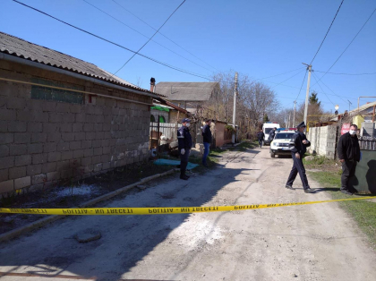 Detalii noi despre barbatul gasit mort in propria casa la Balti Detalii noi despre barbatul gasit mort in propria casa la Balti