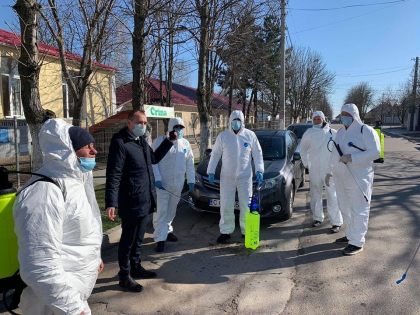 Un bloc locativ din Stauceni - in izolare, dupa ce un localnic a fost infectat cu COVID - 19. Anuntul primarului Un bloc locativ din Stauceni - in izolare, dupa ce un localnic a fost infectat cu COVID - 19. Anuntul primarului