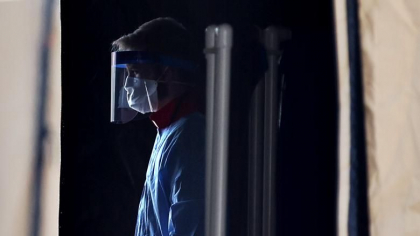 Coronavirus SUA: A doua zi consecutiv cu aproape 2.000 de morti