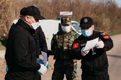 MAI a scos angajatii brigazii "Fulger" pentru a patrula pe strazile din Soroca - GALERIE FOTO