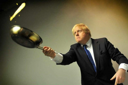 Viata unui premier dupa terapie intensiva: Boris Johnson se uita la Stapanul Inelelor si joaca sudoku