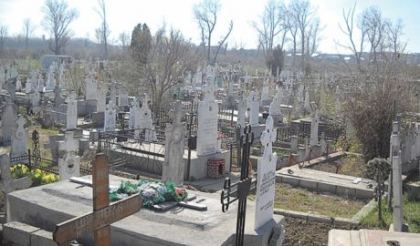 Cimitirele din capitala vor fi inchise de Pastele Blajinilor. Decizia Comisiei pentru Situatii Exceptionale municipala - FOTO Cimitirele din capitala vor fi inchise de Pastele Blajinilor. Decizia Comisiei pentru Situatii Exceptionale municipala - FOTO