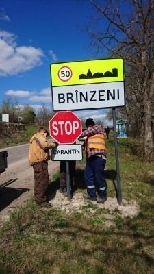 Cu politia si militarii la intrare, satul Branzeni a intrat oficial in regimul de carantina. Cum arata acum localitatea - GALERIE FOTO
