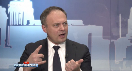 Andrian Candu explica de ce Curtea Constitutionala a suspendat Acordul dintre Moldova si Rusia, privind imprumutul de 200 milioane de euro. Declaratiile facute in cadrul emisiunii In PROfunzime: "Chicu nu a putut sa explice cine a negociat creditul" Andrian Candu explica de ce Curtea Constitutionala a suspendat Acordul dintre Moldova si Rusia, privind imprumutul de 200 milioane de euro. Declaratiile facute in cadrul emisiunii In PROfunzime: "Chicu nu a putut sa explice cine a negociat creditul"