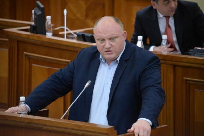 Vasile Bolea, despre Andrian Candu: "Victoria pe care o anunta finul lui Plahotniuc la Curtea Constitutionala bucura gruparile criminale"