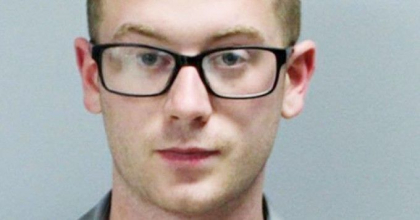 Un american a fost arestat dupa ce a mintit pe Facebook ca este infectat cu Covid-19 Un american a fost arestat dupa ce a mintit pe Facebook ca este infectat cu Covid-19