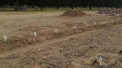 Cine sunt mortii „nerevendicati” din Milano. Nimeni nu s-a interesat de ei la morga, asa ca au fost ingropati in cimitirul militar Cine sunt mortii „nerevendicati” din Milano. Nimeni nu s-a interesat de ei la morga, asa ca au fost ingropati in cimitirul militar