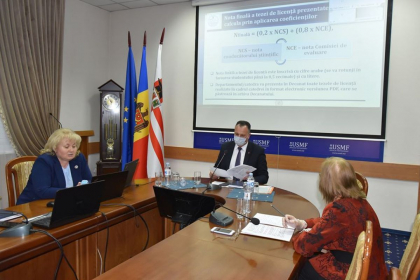 Universitatea de Medicina: teza de licenta - sustinuta on-line, iar examenul de stat si depunerea Juramantului de medic - anulate Universitatea de Medicina: teza de licenta - sustinuta on-line, iar examenul de stat si depunerea Juramantului de medic - anulate