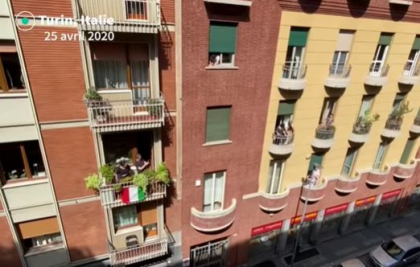 Italia a sarbatorit Ziua Eliberarii in carantina: Oamenii au cantat "Bella Ciao" la ferestre  - VIDEO