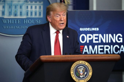 Donald Trump, despre injectiile cu dezinfectant: ”Am fost sarcastic cu reporterii” Donald Trump, despre injectiile cu dezinfectant: ”Am fost sarcastic cu reporterii”