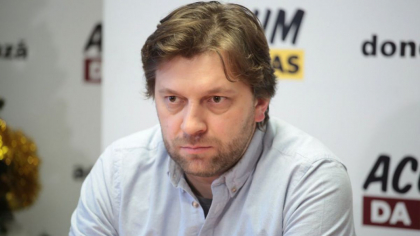 Dumitru Alaiba, catre Ion Chicu: "Vedeti-va de treaba dumneavoastra. Sa atacati presa timp aveti. Dar uite sa administrati - nu prea" Dumitru Alaiba, catre Ion Chicu: "Vedeti-va de treaba dumneavoastra. Sa atacati presa timp aveti. Dar uite sa administrati - nu prea"