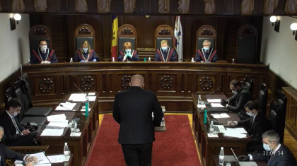 Deputatul socialist Vasile Bolea a depus o cerere de recuzare a judecatorului Nicolae Rosca de la examinarea sesizarilor ce vizeaza Acordul de imprumut din Rusia. Decizia Curtii
