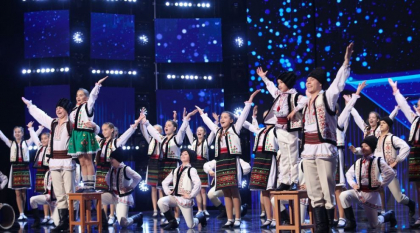 Un ansamblu de dans din Sangerei a facut senzatie pe scena de la Romanii au Talent - VIDEO Un ansamblu de dans din Sangerei a facut senzatie pe scena de la Romanii au Talent - VIDEO