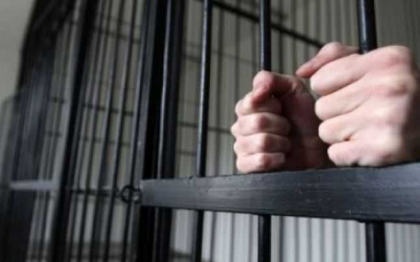 Cazul omorului de la Sarata Galbena, unde trei faptasi l-ar fi omorat in bataie pe un tanar si l-au lasat langa un izvor. Ei risca detentie pe viata Cazul omorului de la Sarata Galbena, unde trei faptasi l-ar fi omorat in bataie pe un tanar si l-au lasat langa un izvor. Ei risca detentie pe viata