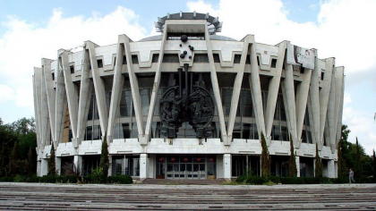Alerta falsa cu bomba pe acoperisul Circului din Chisinau. Cine sunt autorii apelului la serviciul de urgenta