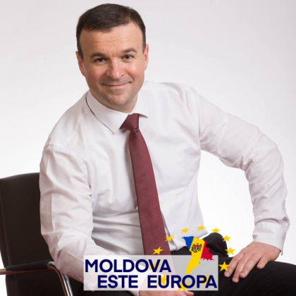 Deputatul Oleg Sirbu anunta la ce grup adera in Parlament, dupa ce a parasit Partidul Democrat - FOTO Deputatul Oleg Sirbu anunta la ce grup adera in Parlament, dupa ce a parasit Partidul Democrat - FOTO